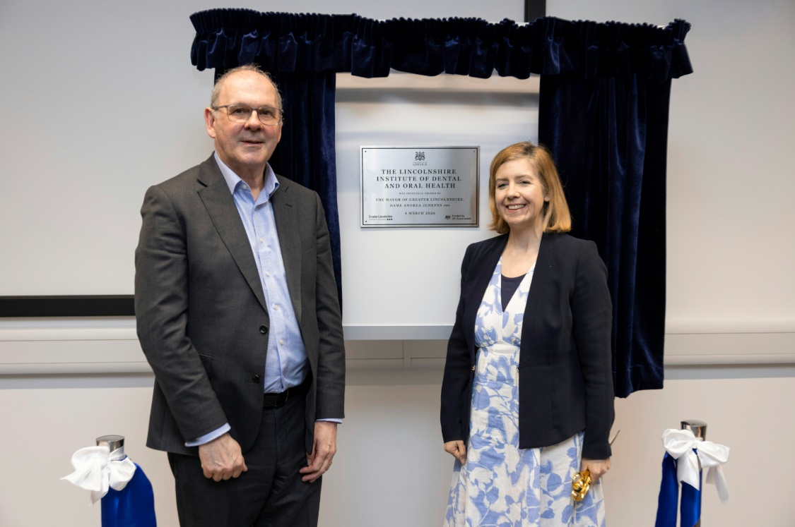 The Mayor opens the dental centre in Lincoln